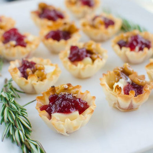 Robert's Cranberry Brie Phyllo Cups