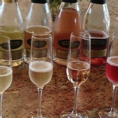Amista Vineyards Collection of Sparkling Wines