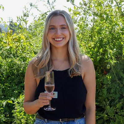 Maddie Amista Vineyards Team